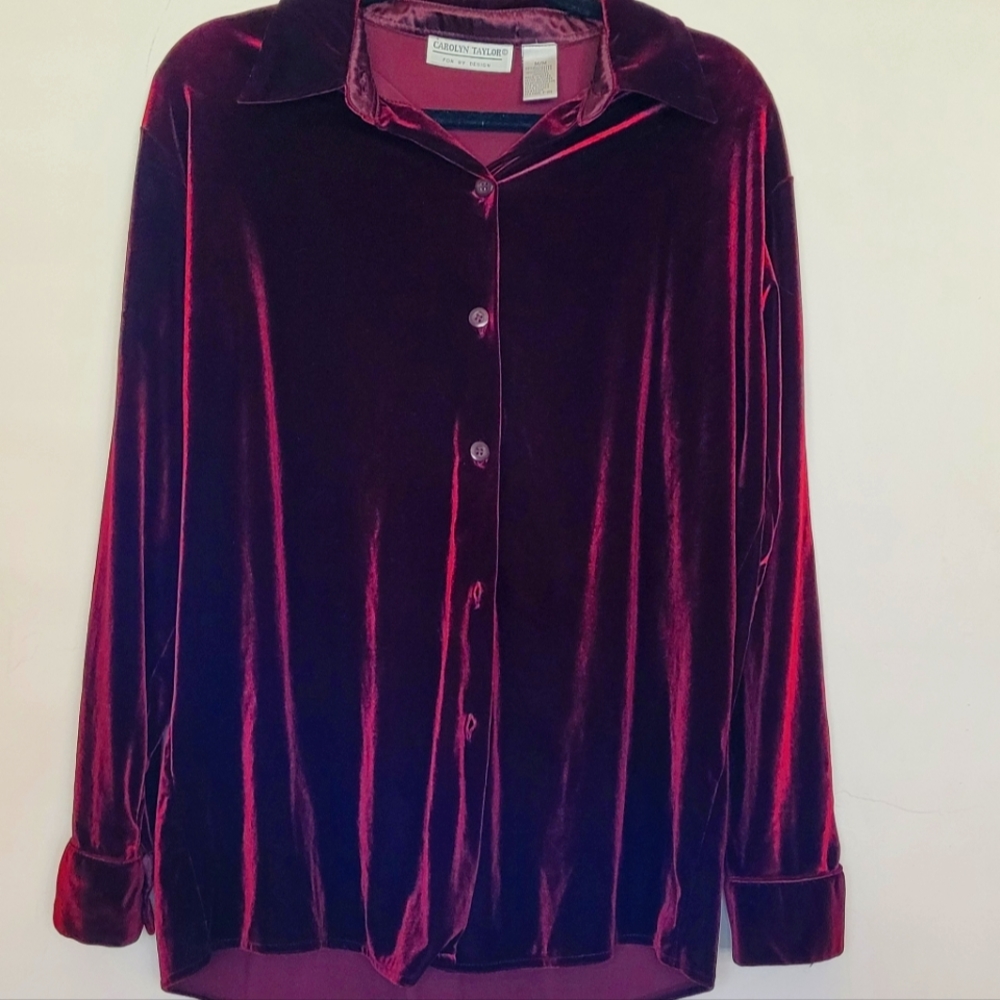 Classic 90's button down.